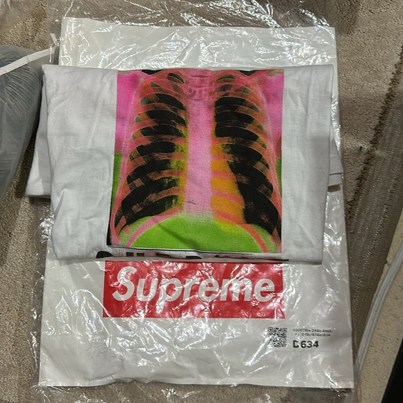 Supreme X Ray Tee - Picture 3 of 3